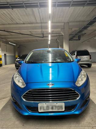 FORD FIESTA 1.6 TITANIUM HATCH 16V FLEX 4P MANUAL FORD FIESTA 1.6 TITANIUM HATCH 16V FLEX 4P MANUAL